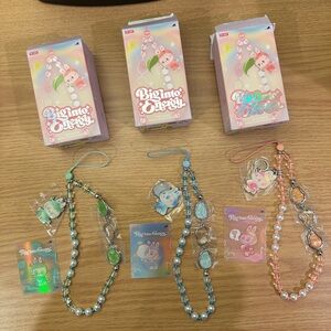 Labubu Big Into Energy Charms Pop Mart - Loyalty